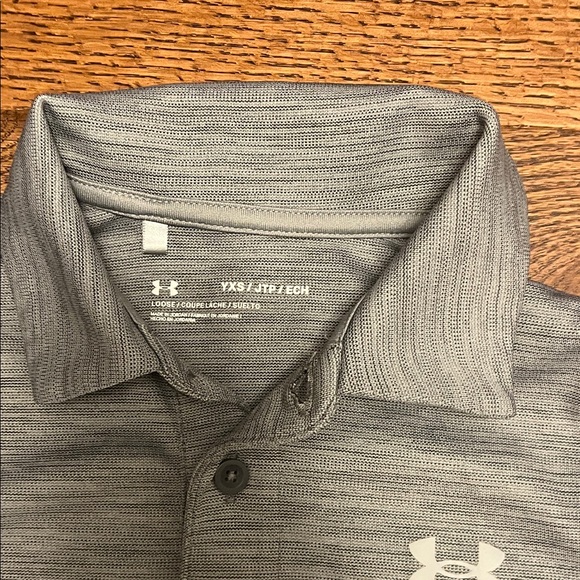 Under Armour Kids' Polo Shirts in Gray and Light Blue lot of 2 - Picture 4 of 5